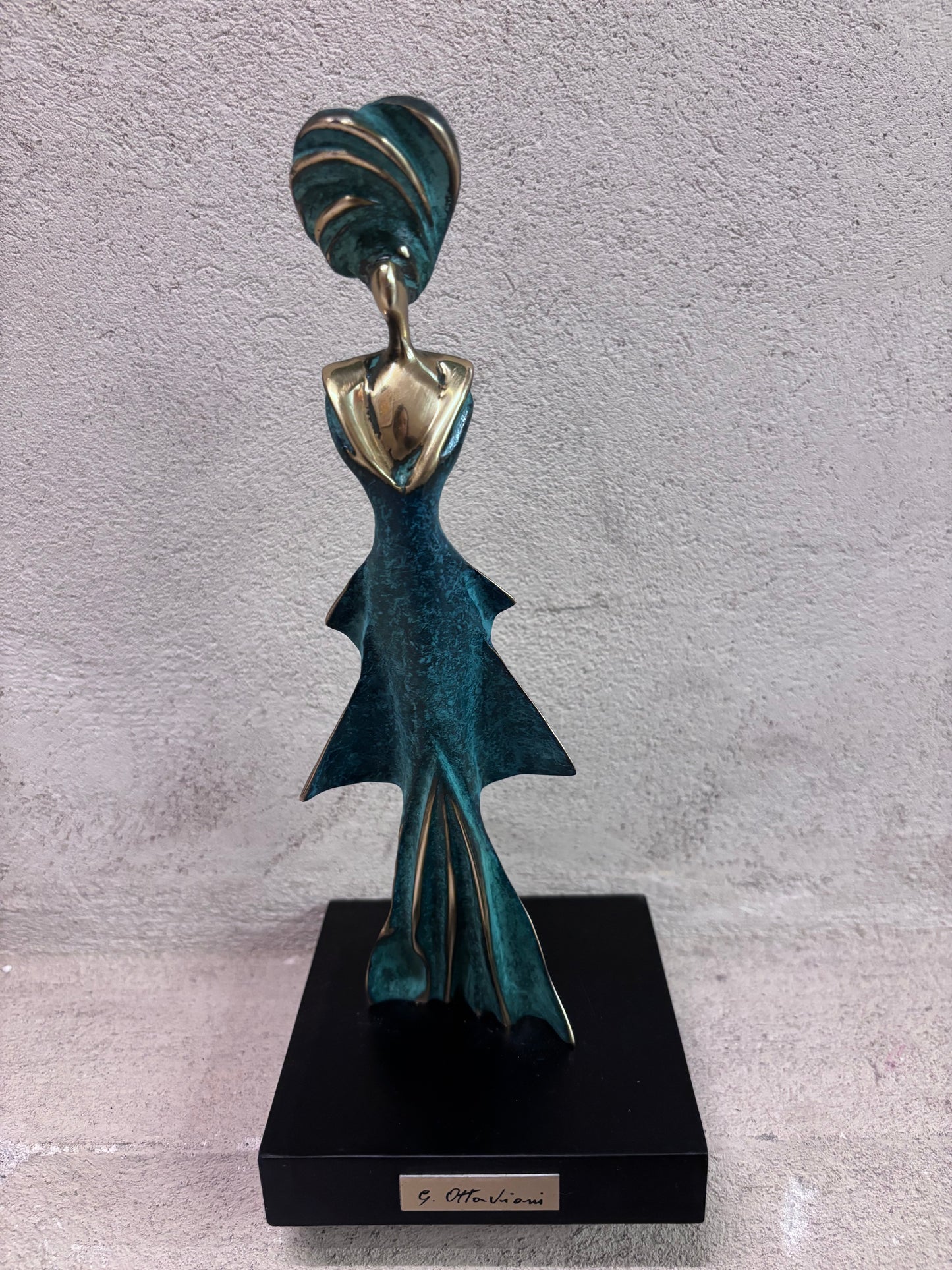 Bahiana (III) – Giuliano Ottaviani, bronzo | Galleria Temide Savona