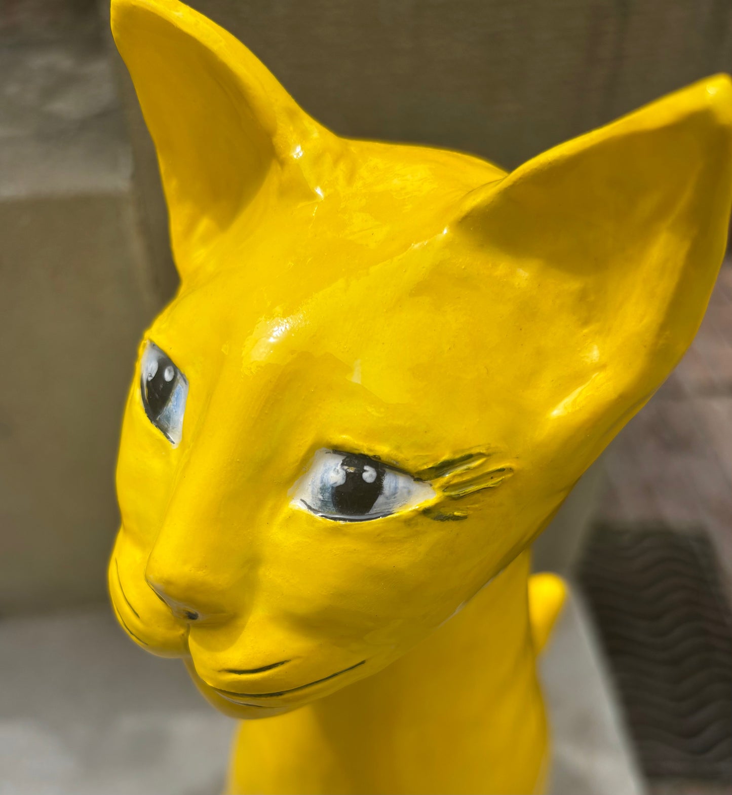 Gatto – Elisa Della Libertà, ceramica e smalti | Galleria Temide Savona