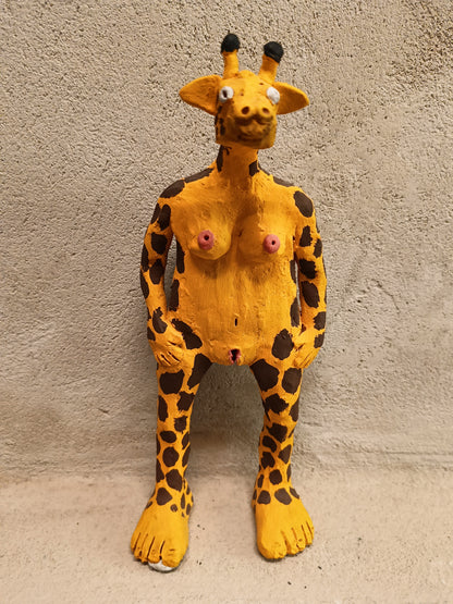 Humans Giraffa – Antonio Sunseri, terracotta | Galleria Temide Savona